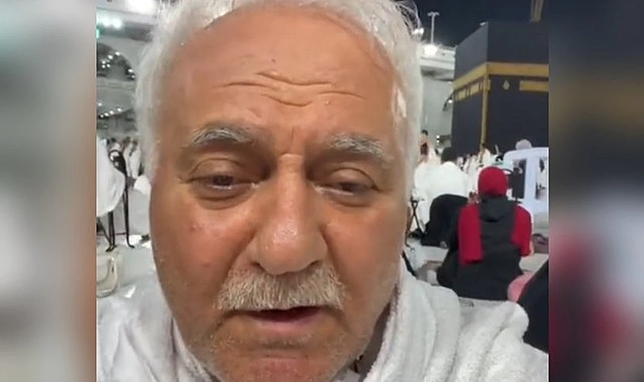 Nihat Hatipoğlu umreye gitti