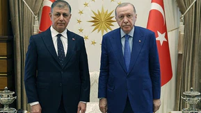 Beştepe'de sürpriz gelişme! Cumhurbaşkanı Erdoğan'la Cemil Tugay Beştepe'de görüştü