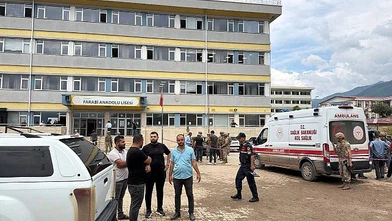 Okulda silahlı saldırı: Öğretmen hayatını kaybetti