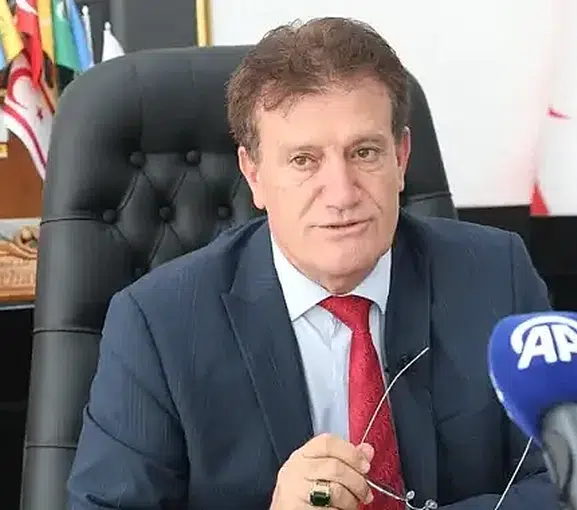 KKTC Bayındırlık ve Ulaştırma Bakanı Erhan Arıklı görevden alındı