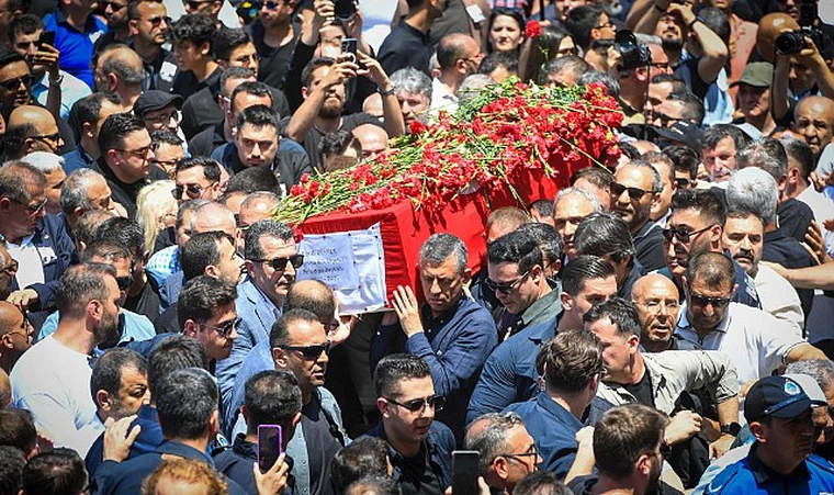 Manisa'nın Efe'si; Ne heybetli gidiştir o…