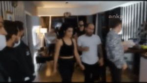 Koronavirüsü yok sayıp parti yaptılar