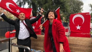 Tunç Soyer'in sevinci olay oldu