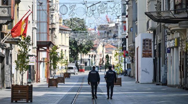 65 yaş ve üzeri vatandaşların sokağa çıkma saati değişti