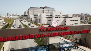 Çam ve Sakura Şehir Hastanesi'nin tabelası asıldı