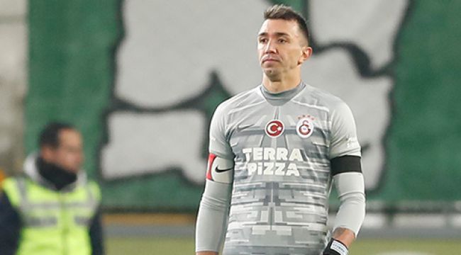 Galatasaray'da kaptanlardan fedakarlık