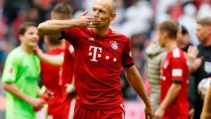 Arjen Robben futbola geri dönme kararı aldı
