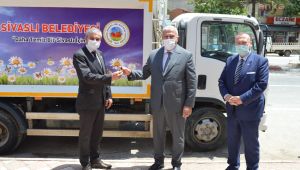 Efeler Belediye Başkanı Fatih Atay, kardeş şehir Sivaslı'da