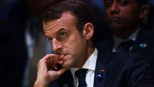 Fransa'da Macron'un partisi ağır yenilgi aldı