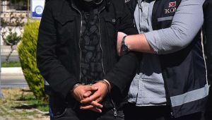 Kırmızı bültenle aranan isim İzmir'de yakalandı