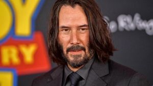 Keanu Revees, kanserli çocuklara özel ''Zoom'' çağrısı bağışladı