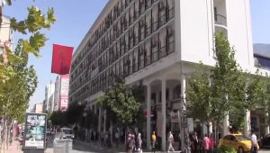 Yerine AVM yapılmak istenen Beyaz Fil binası yıkılmaktan kurtuldu