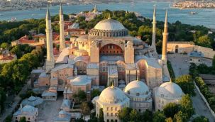 Ayasofya'ya atanan imam ve müezzinler belli oldu