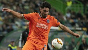 Başakşehir Berkay Özcan ile 4 yıllık sözleşme imzaladı