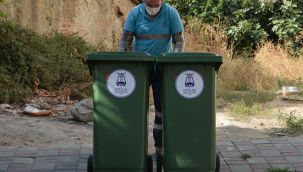 Efeler'de bayram öncesi yenileme çalışması