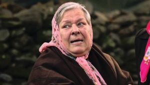 Usta oyuncu Jale Aylanç hayatını kaybetti 