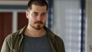 Çağatay Ulusoy yeni filminde çöpçü rolüyle izleyicilerle buluşacak 