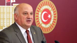 CHP'nin YDK Başkanlığına yeniden Uğur Bayraktutan seçildi