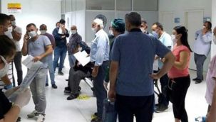 Hastanede koronavirüs kuyruğu, Pozitif-negatif hepsi aynı sırada