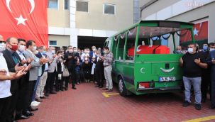 Koronavirüs nedeniyle hayatını kaybeden Mustafa Canlı için veda töreni düzenlendi