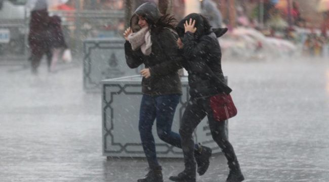 AKOM'dan İstanbul için 'sağanak yağış' uyarısı