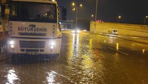 Ankara Büyükşehir Belediyesi ekiplerinin yağış nöbeti 