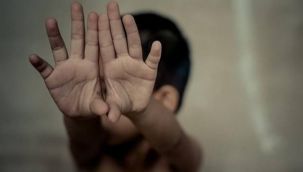 Çocuk istismarı operasyonu: 7 kişi serbest bırakıldı, 13 kişi tutuklandı. İstismara uğrayan 5 yaşından küçük çocuklar var