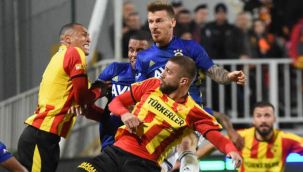 Fenerbahçe, deplasmanda Göztepe'yi 3-2 mağlup etti