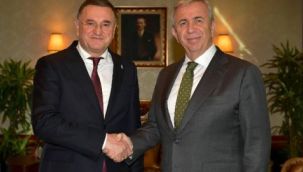 Mansur Yavaş'tan Hatay'a 32 bin fidan