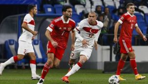 Türkiye, Rusya'da direkten döndü! Maç 1-1 beraberlikle sonuçlandı