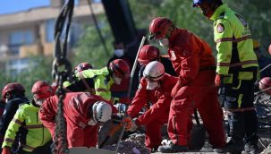 İzmir'de can kaybı 92'ye yükseldi