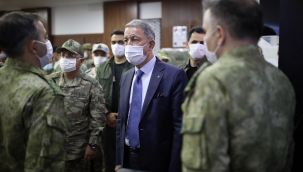 Hulusi Akar'dan Libya'ya kritik ziyaret