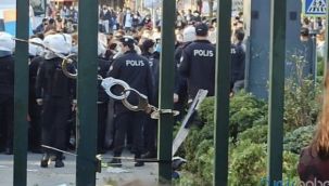Boğaziçi Üniversitesi kapısına takılan kelepçeyle ilgili inceleme başlatıldı