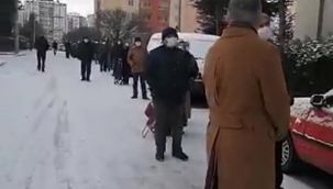 Kayseri’de -4 derecede ucuz elma kuyruğu: Bu kuyruk yokluk kuyruğu