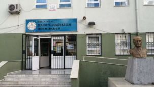 Canlı ders sırasında skandal: Öğretmen ve ailesini döverek hastanelik ettiler!