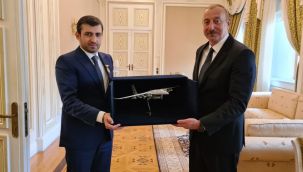 Azerbaycan'dan Selçuk Bayraktar'a ödül