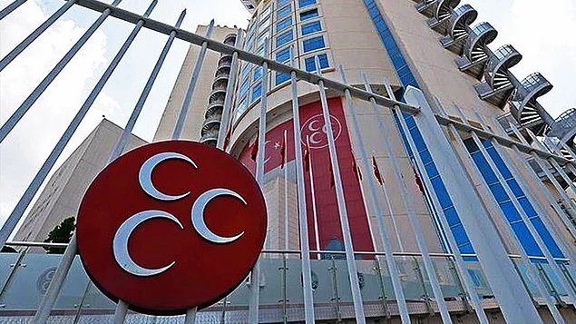 MHP, Montrö Bildirisi'ne imza atan emekli büyükelçi Ertuğrul Kumcuoğlu'nu ihraç ediyor!