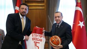 Hidayet Türkoğlu'nun Instagram hesabı hacklendi