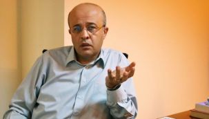 Ahmet Takan üzücü haberi köşesinden duyurdu!