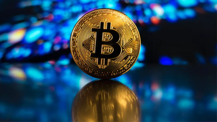 Bitcoin tarihi zirveyi gördü