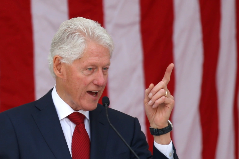 Eski ABD Başkanı Bill Clinton hastaneye kaldırıldı