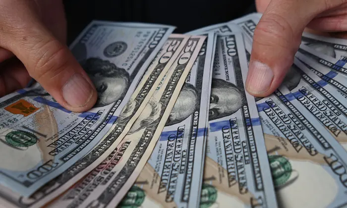 Döviz bürolarında 100 dolar ve üzeri alımlarda kimlik beyanı zorunlu oldu