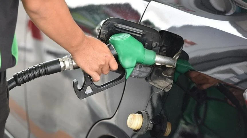 Benzinin ardından motorine büyük zam