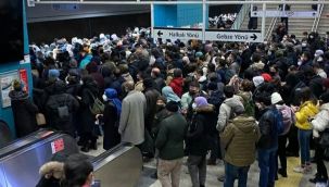 Marmaray arızalandı, istasyonlar doldu taştı: Vatandaşlar isyan etti