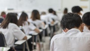 Öğrenciler dikkat! Resmi Gazete'de yayımlandı, devamsızlık için yeni karar