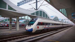 TCDD'den kritik uyarı: Tren yollarına yaklaşmayın