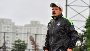 Emre Belözoğlu, canlı yayın sırasında Başakşehir'in yeni transferini açıkladı