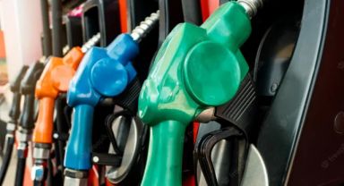 Akaryakıta çifte indirim: Arefe günü benzin ve motorin fiyatlarına büyük indirim