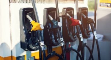 Benzinin litre fiyatına 19 Temmuz Salı günü indirim geliyor: İşte yeni fiyatlar