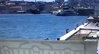 İstanbul'da vapurun iskeleye çarptığı anların görüntüsü ortaya çıktı
